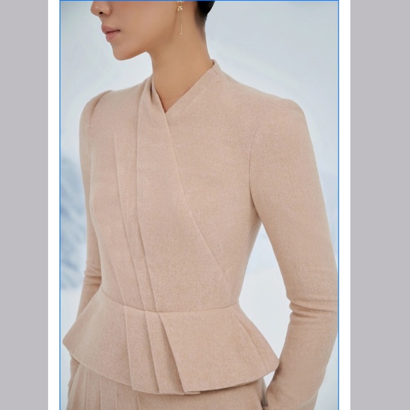 Lobbster beige tan draped wool blend long sleeves blazer - Picture 3 of 3